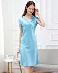 19匁シルク使用 ゆったりVネックナイトガウン