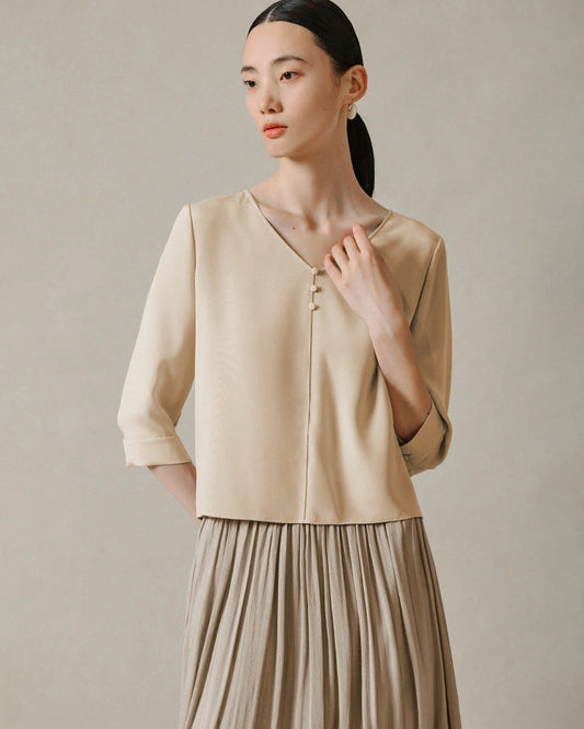 22匁 シルク Vネック ブラウス(七分袖)