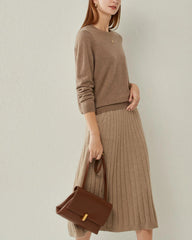 軽量クルーネックカシミヤニット