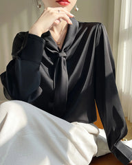 Vネックタイフロントシルクブラウス