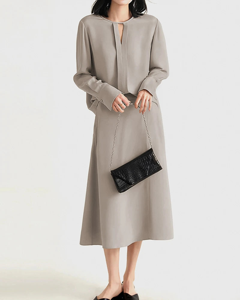 30モミシルクブラウス（スリット入り）