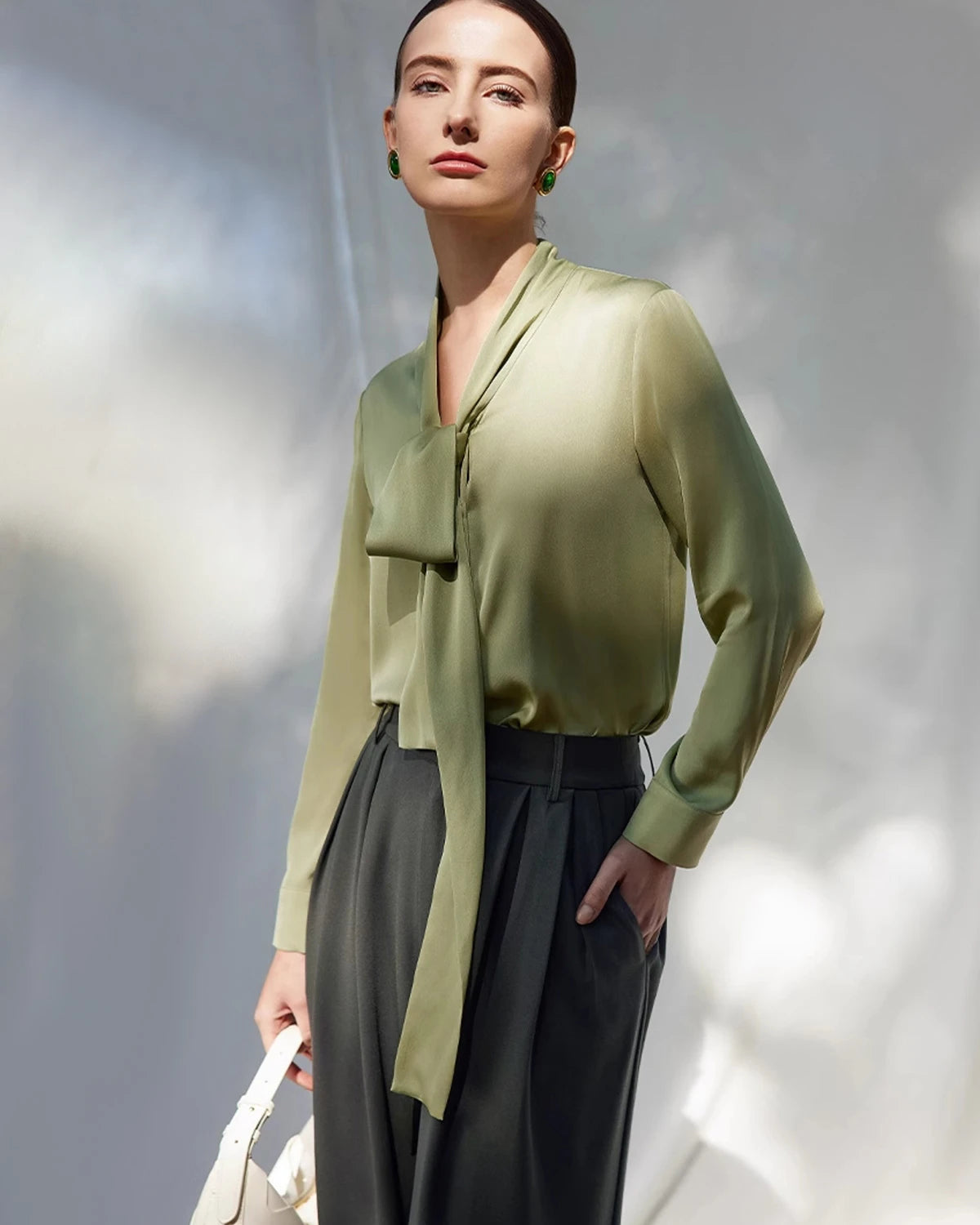 30匁シルク タイフロントブラウス