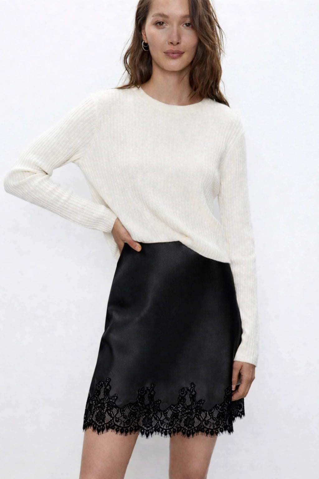 レーストリム付きバイアスカット シルクミニスリップスカート