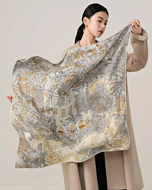 ボタニカル柄シルク大判スカーフ