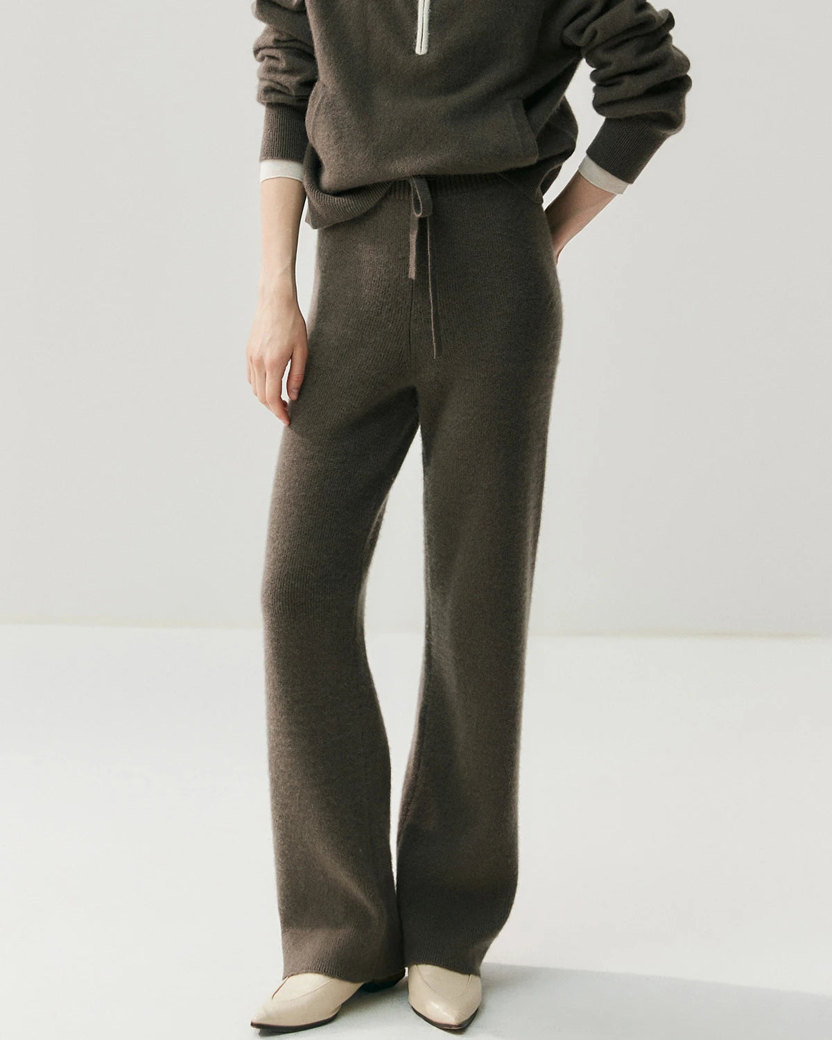 カシミヤウールストレートニットパンツ