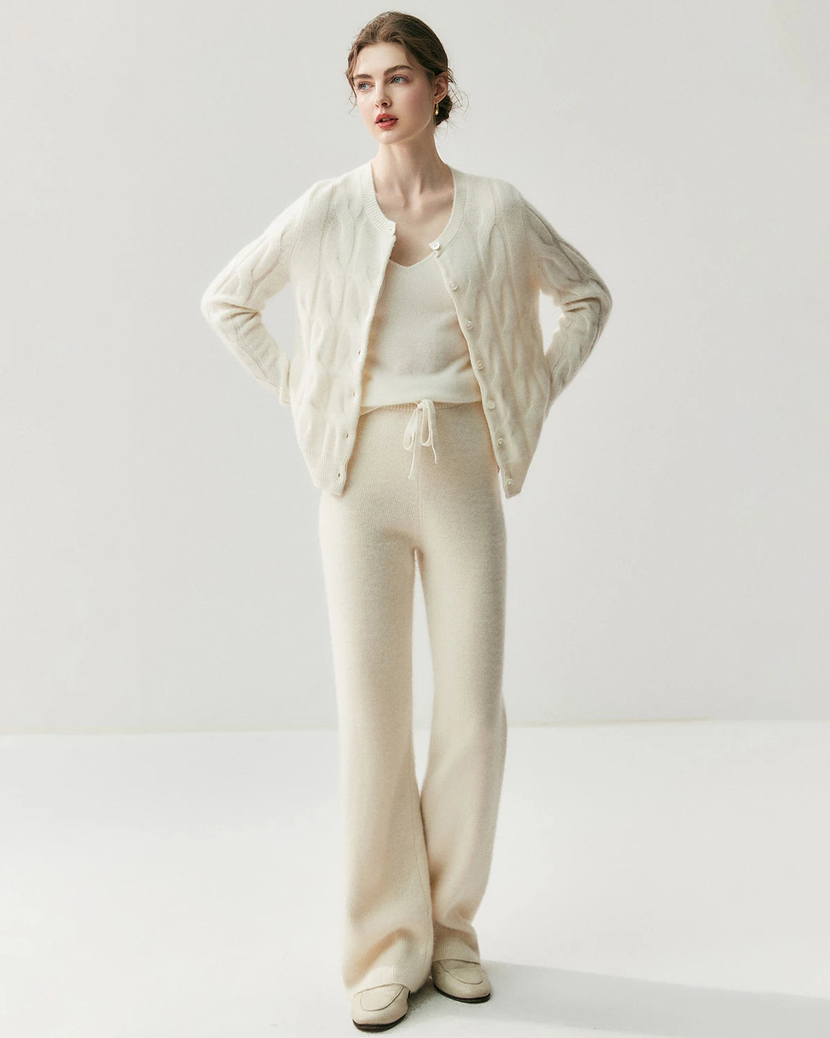 カシミヤウールストレートニットパンツ