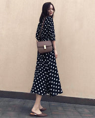 ドット柄シルクラップドレス