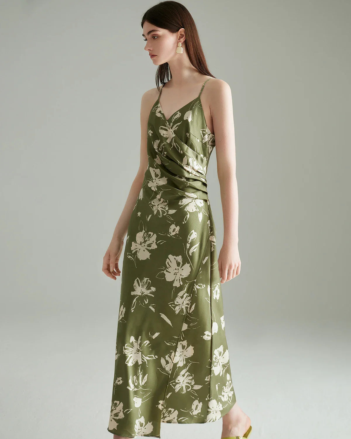 グリーン花柄シルクドレス