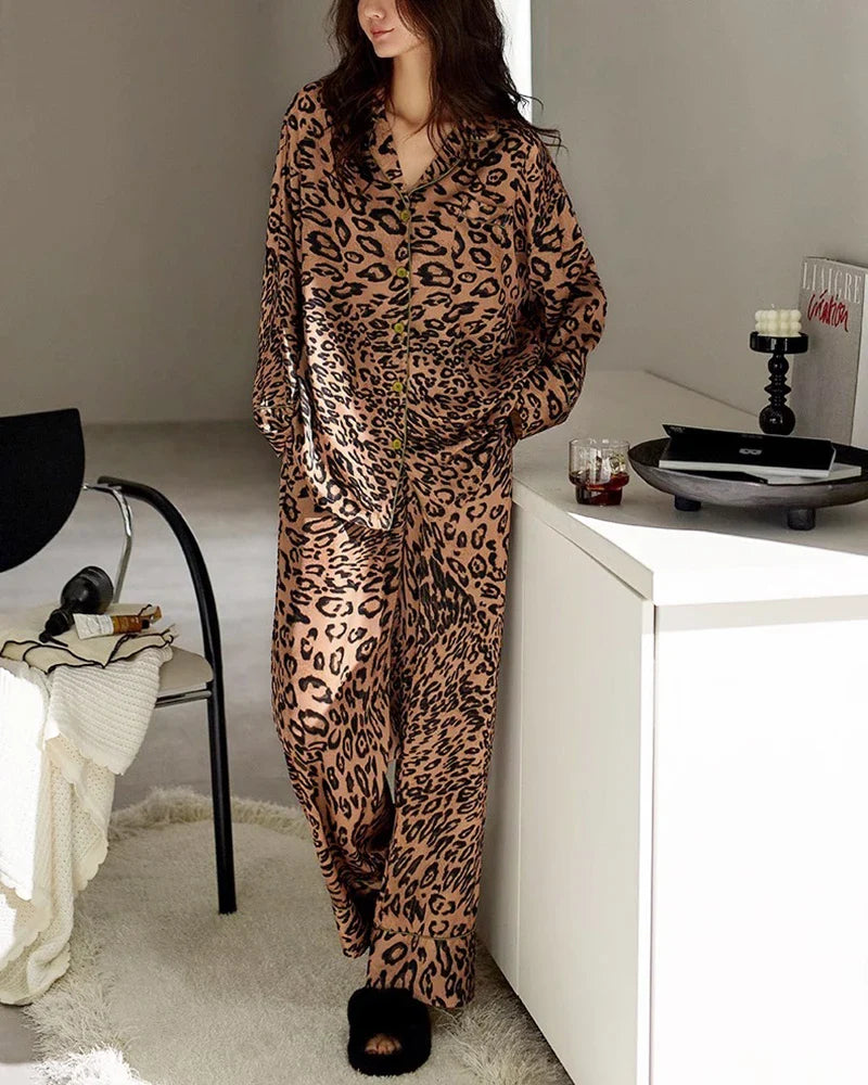 レオパード柄シルクパジャマセット