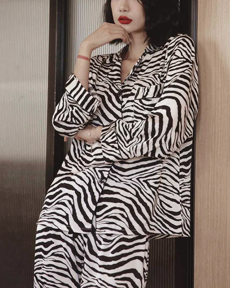 ゼブラ柄シルクパジャマセット