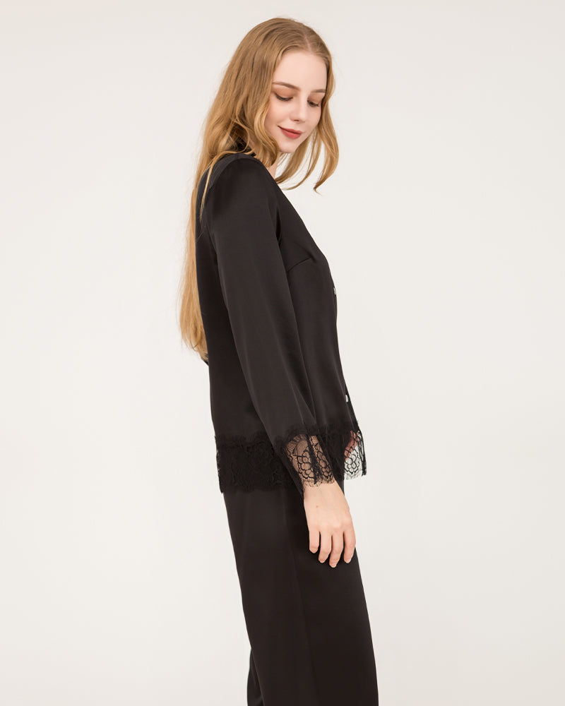 エレガントなレーストリム シルクパジャマセット