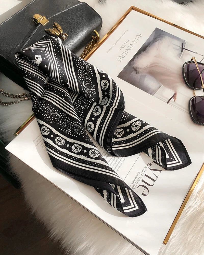 エクエストリアン ペイズリー柄 シルクスカーフ