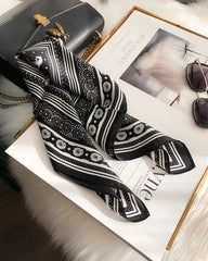 エクエストリアン ペイズリー柄 シルクスカーフ