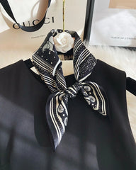 エクエストリアン ペイズリー柄 シルクスカーフ