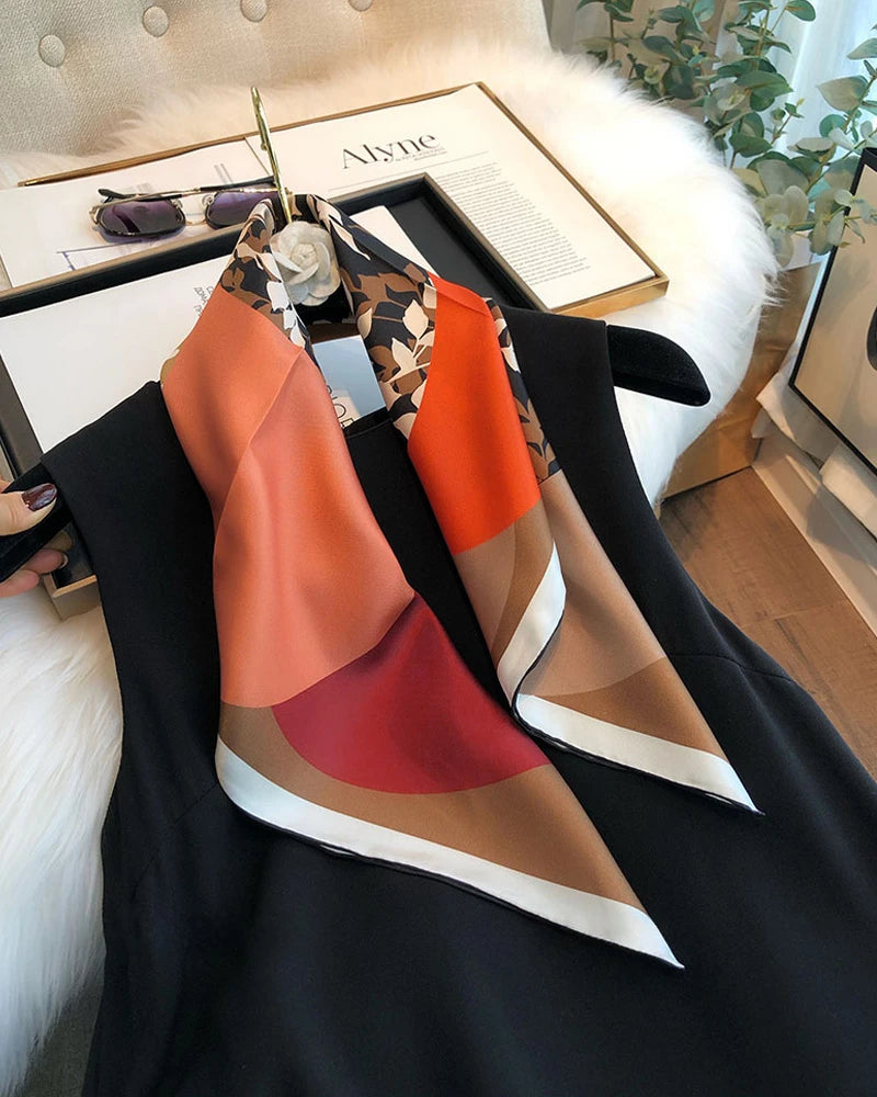 リーフシャドウ ジオメトリック シルクスカーフ