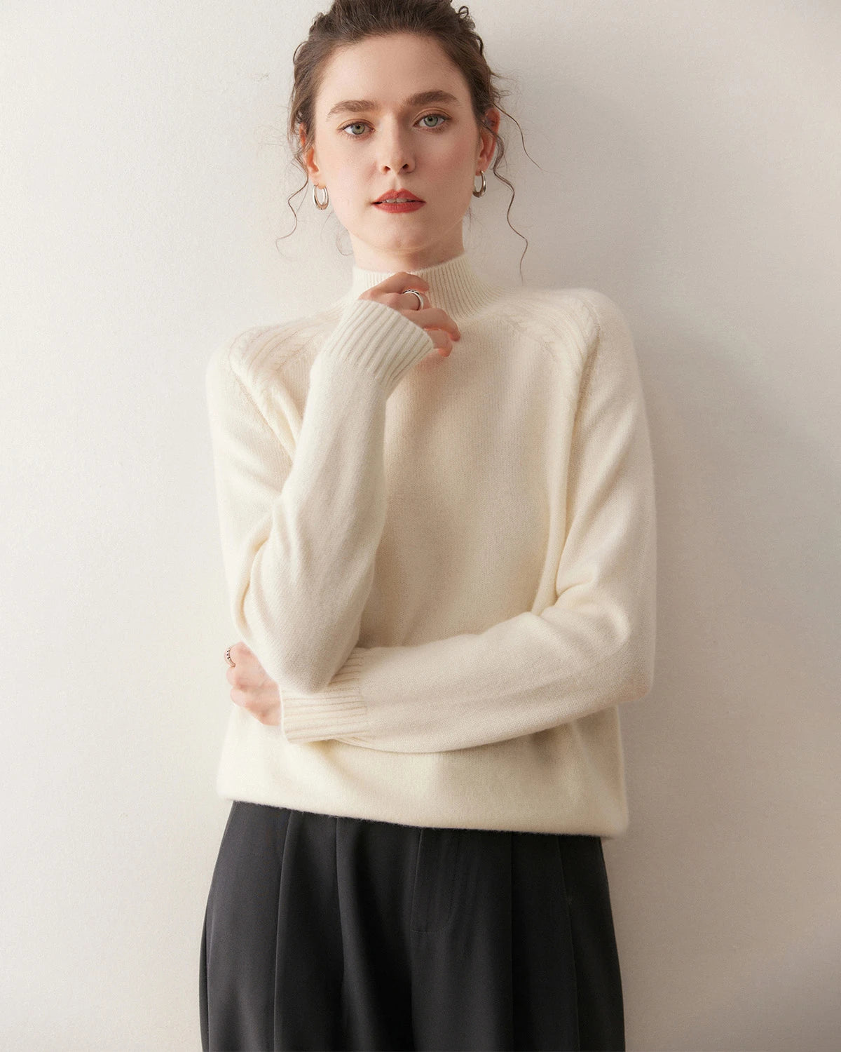 モックネック ケーブル編み カシミヤセーター