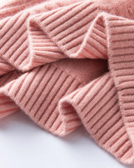 ダイヤ柄ニットのモックネックカシミヤセーター