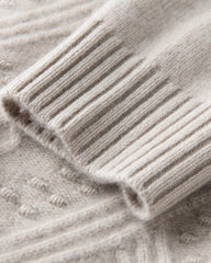 ダイヤ柄ニットのモックネックカシミヤセーター