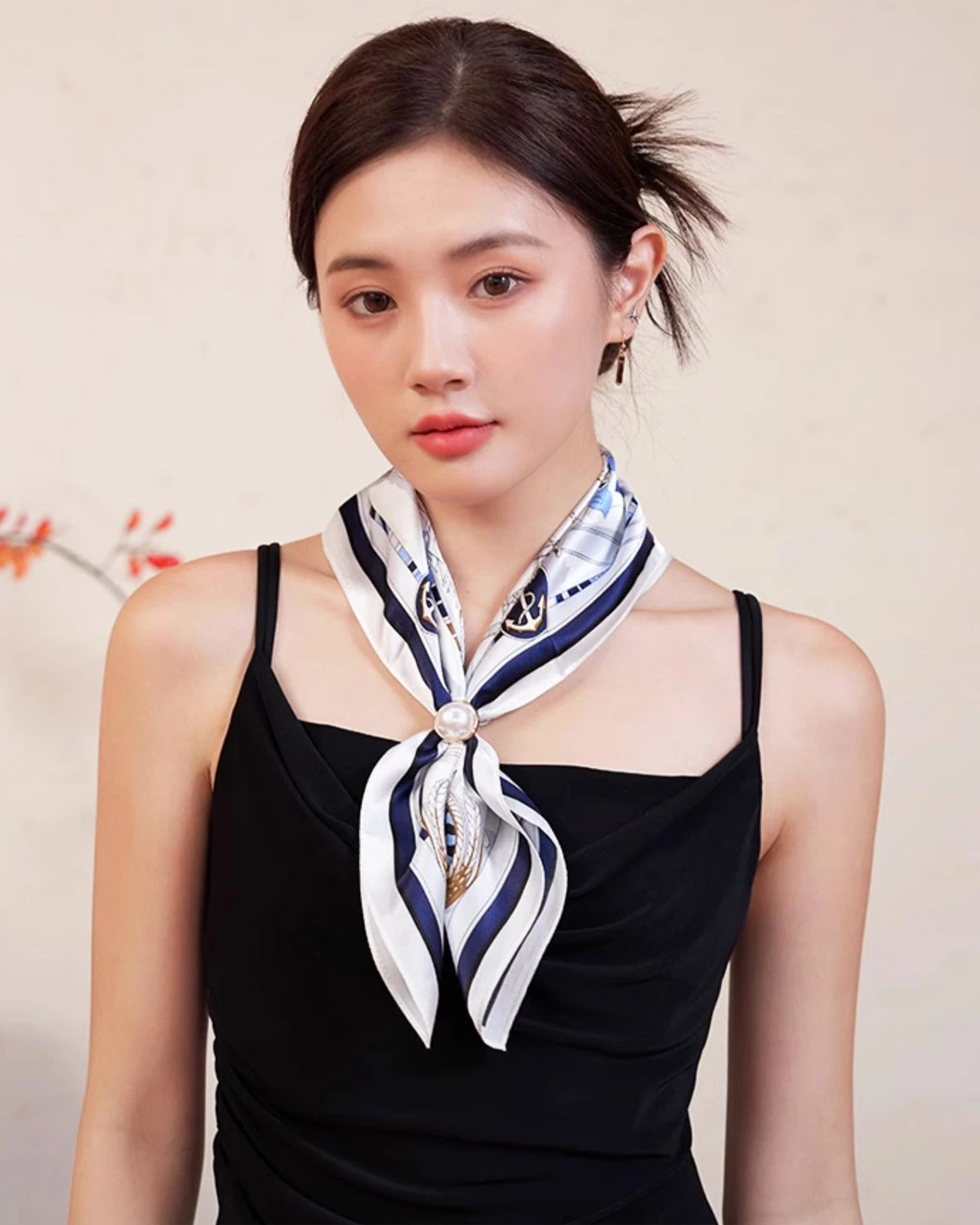 ナチカル柄シルクスカーフ