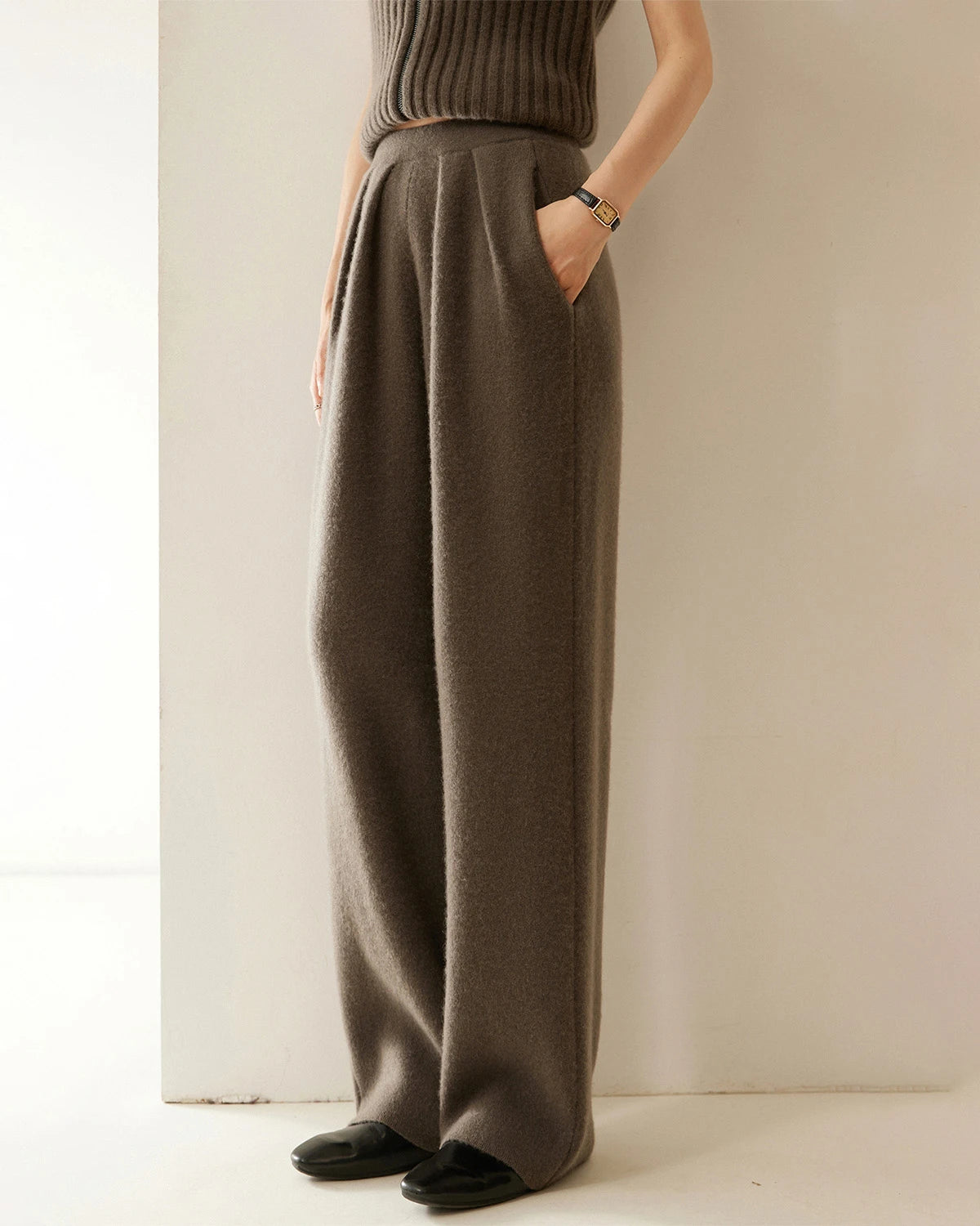 ギャザー入りストレートレッグ カシミヤウールパンツ