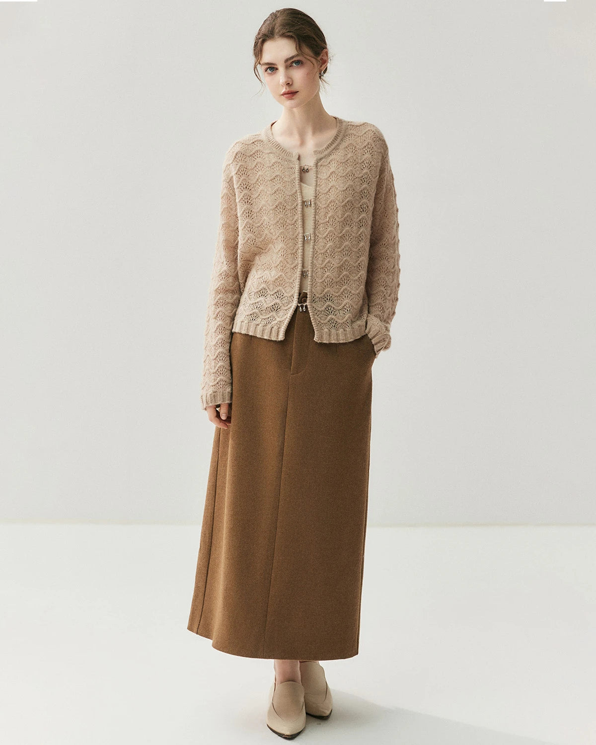 シルクカシミヤ カーディガン（金属ボタン付き）