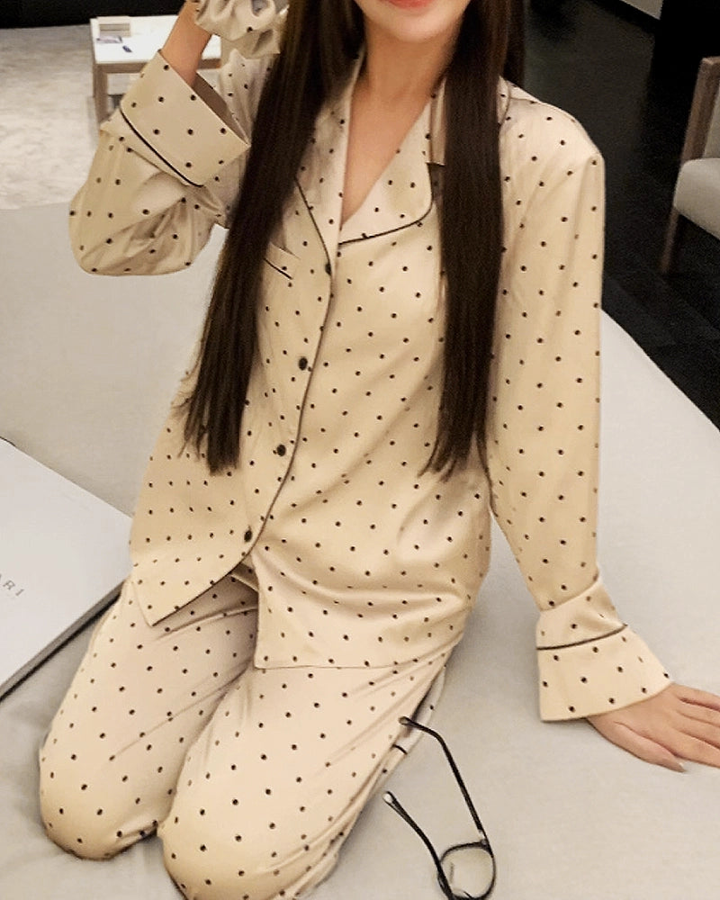 小さなドット柄長袖シルクパジャマセット