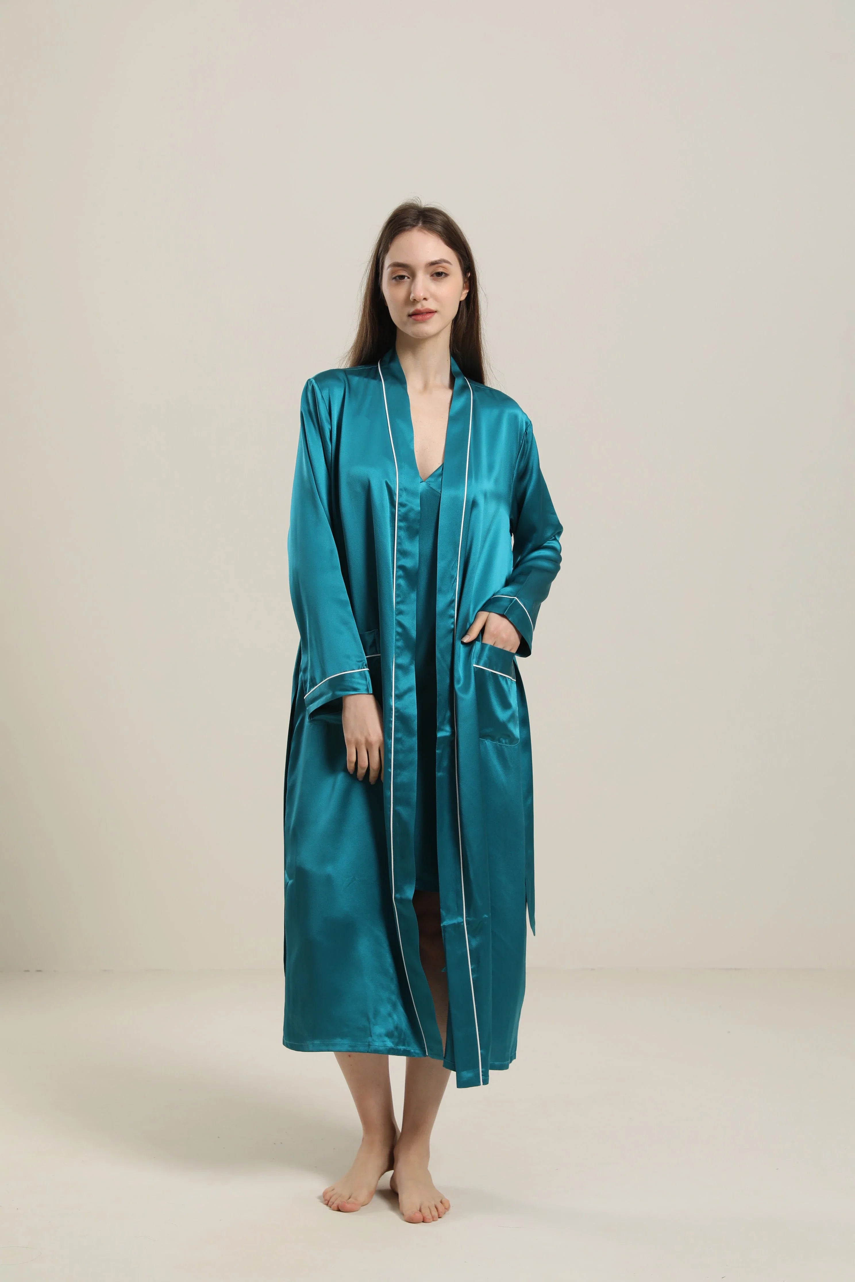 女性用無地シルクローブ