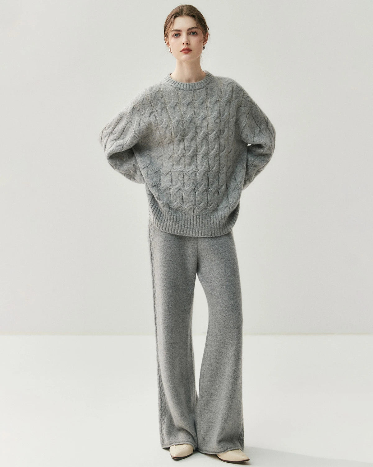 レディース ケーブル編み シルクカシミヤ オーバーサイズプルオーバー
