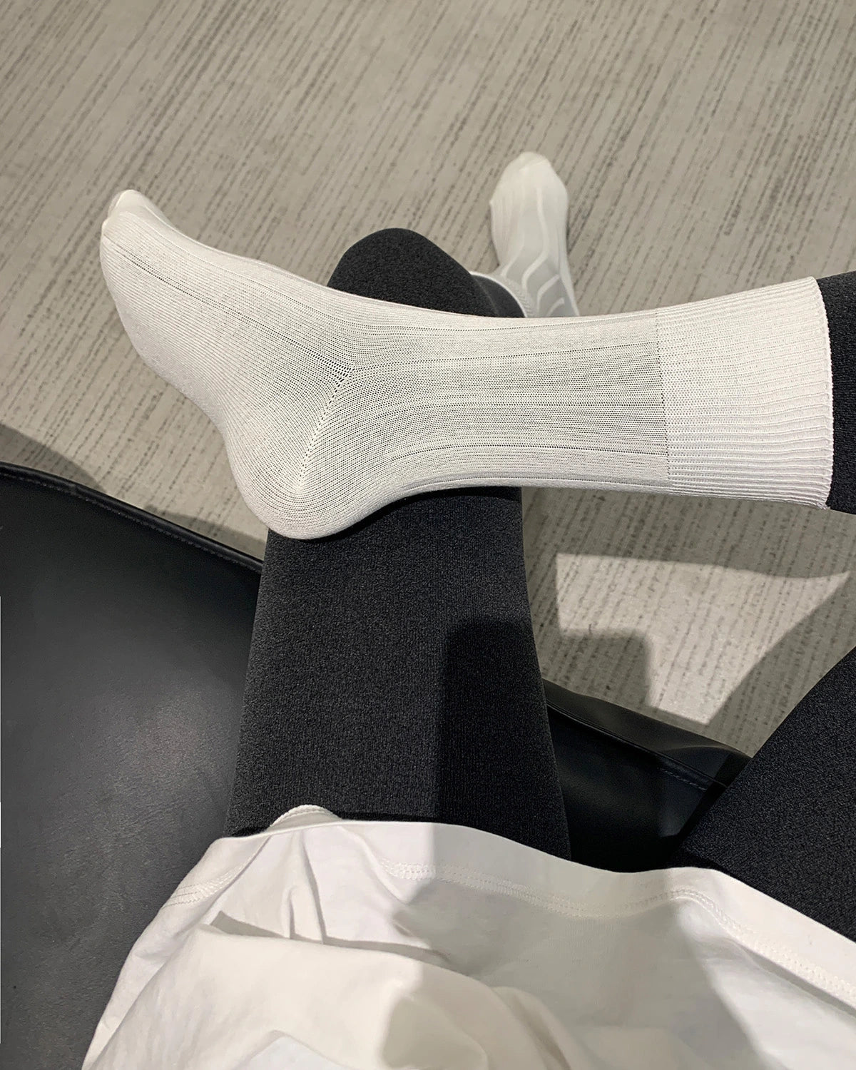 レディース カシミヤ・モダール混 クルー丈ソックス