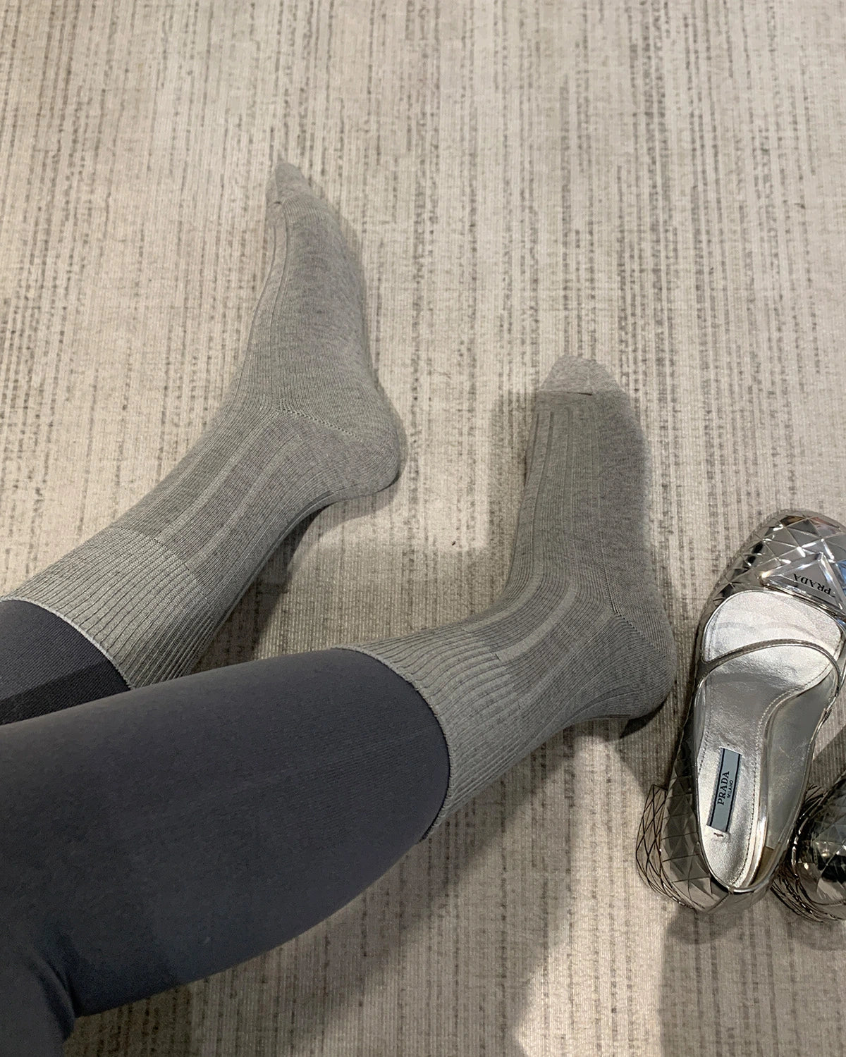 レディース カシミヤ・モダール混 クルー丈ソックス