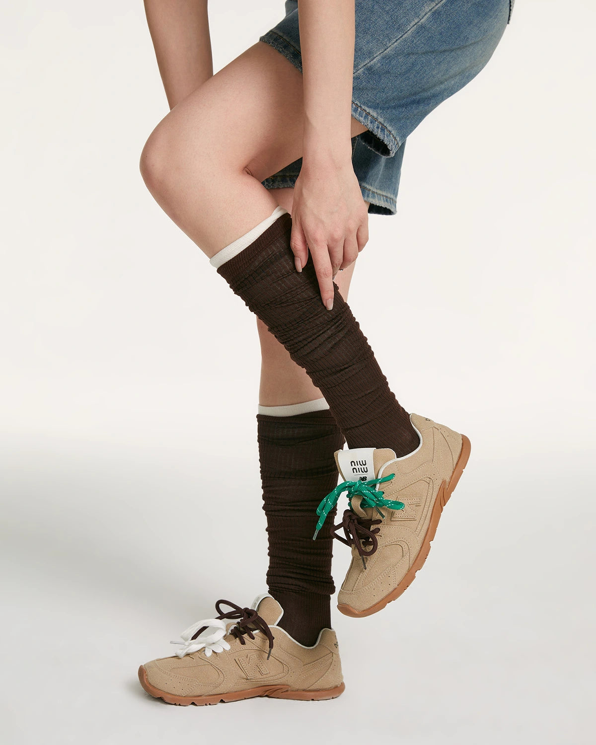 レディース カシミヤモダール混 リブ スラウチーソックス