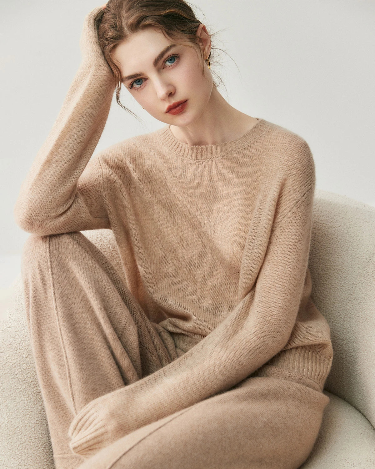 レディース軽量クルーネックカシミヤセーター