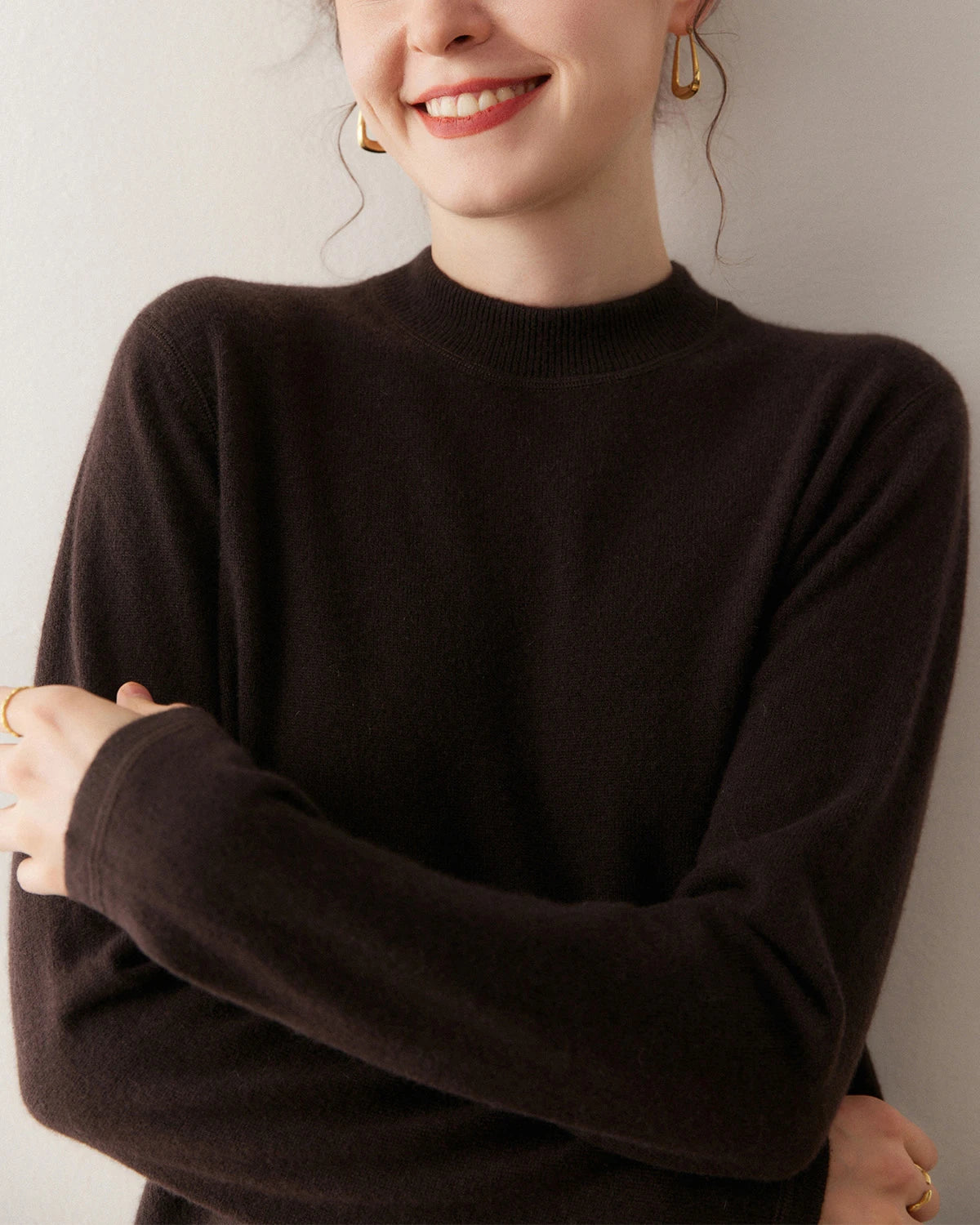 レディース軽量カシミヤモックネックセーター