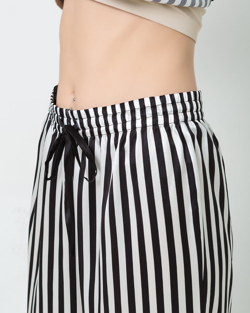 ストライプ柄シルクパジャマセット