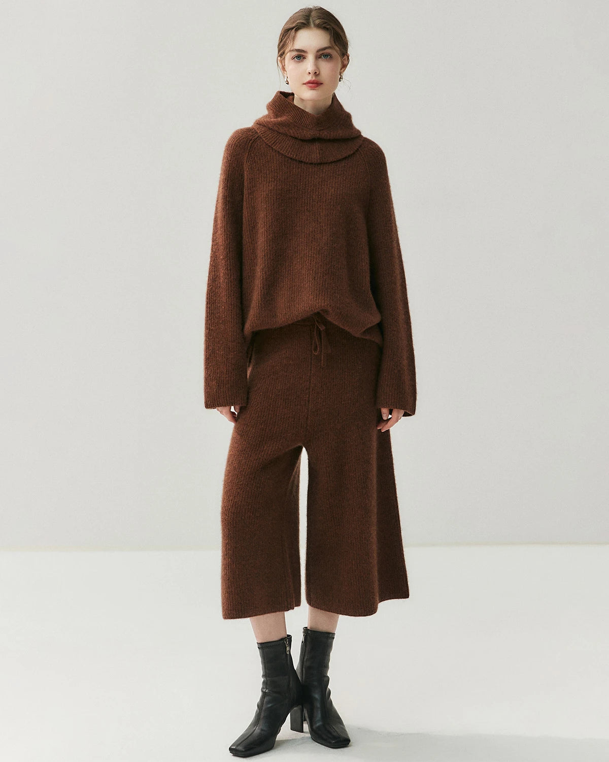 カシミヤウール ニットフーディー＆パンツセット