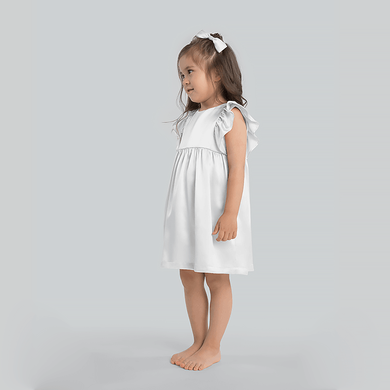 かわいい女の子用シルクドレス