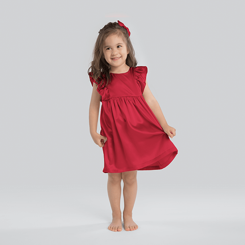 かわいい女の子用シルクドレス