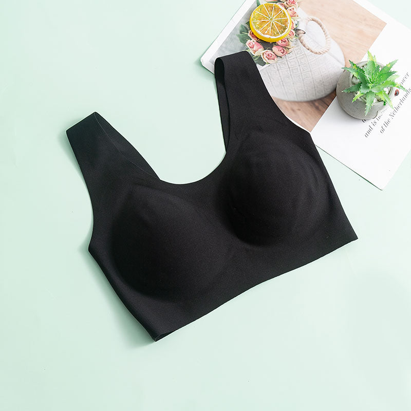 肌にやさしいワイヤレスシルクブラジャー