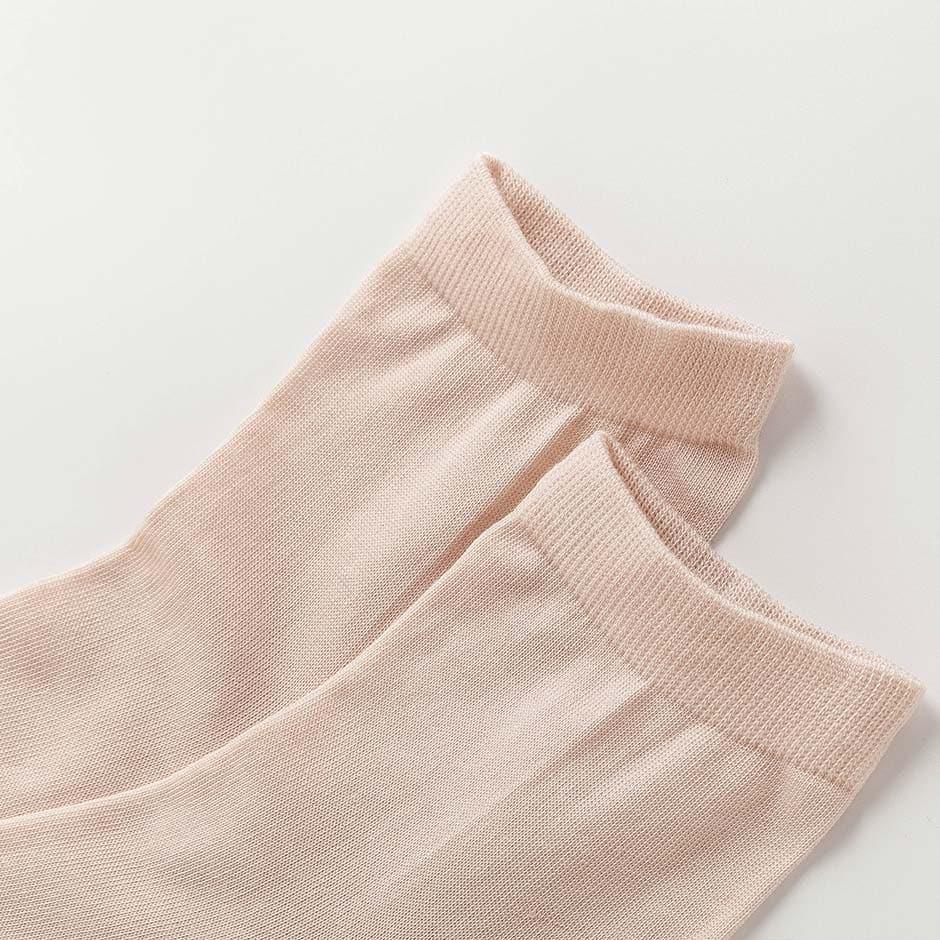 Skin-friendly Women‘s Silk Socks Beige