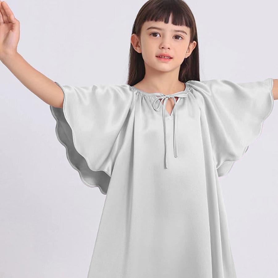 女の子用バットスリーブ（翼型袖）ナイトドレス