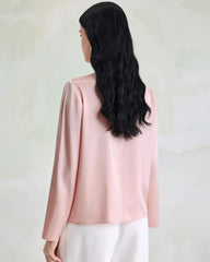 エレガントな洗えるシルクプルオーバーブラウス