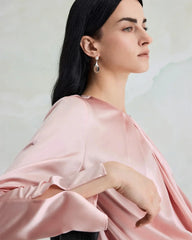 エレガントな洗えるシルクプルオーバーブラウス